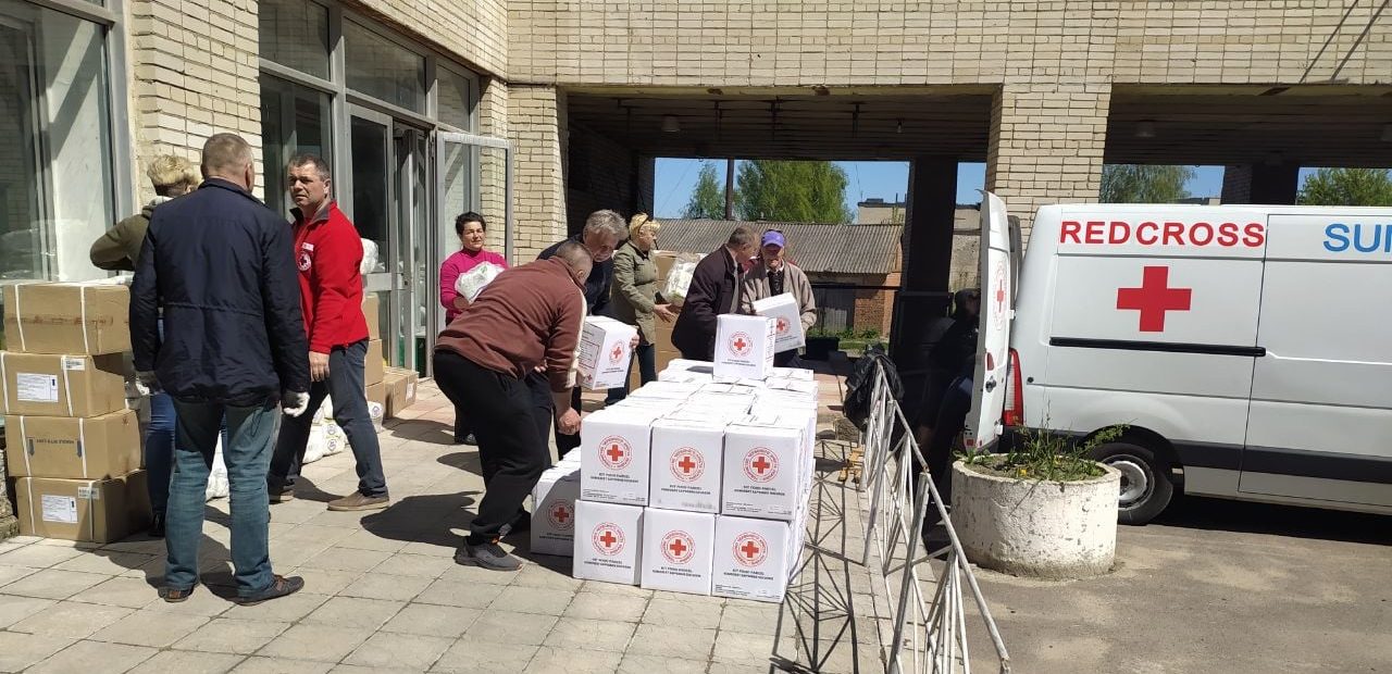 Гуманітарна допомога з від Товариства Червоного Хреста