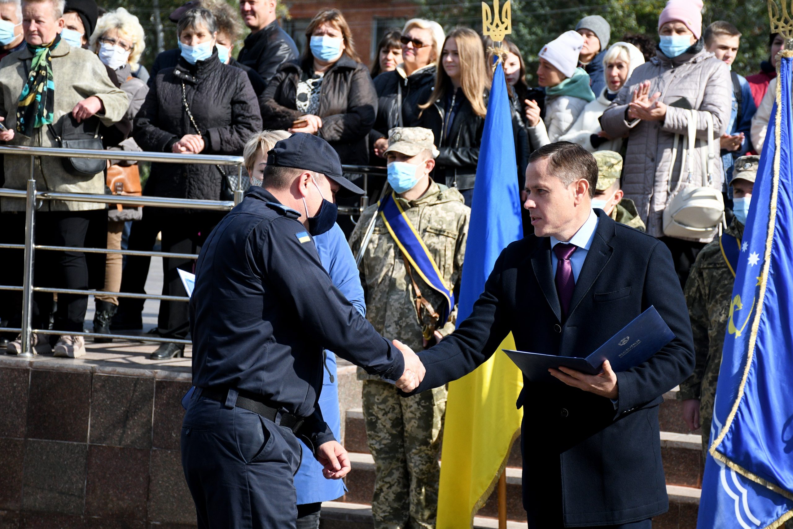 Mayor Oleksandr Saiuk at the opening of the ATO Heroes’ Walk of Fame in Nikopol