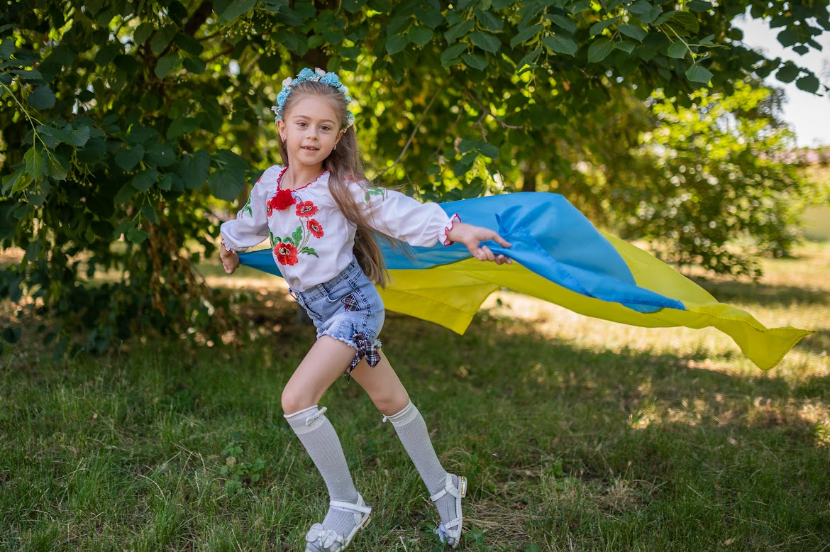Invincible Ukraine charity photo project.