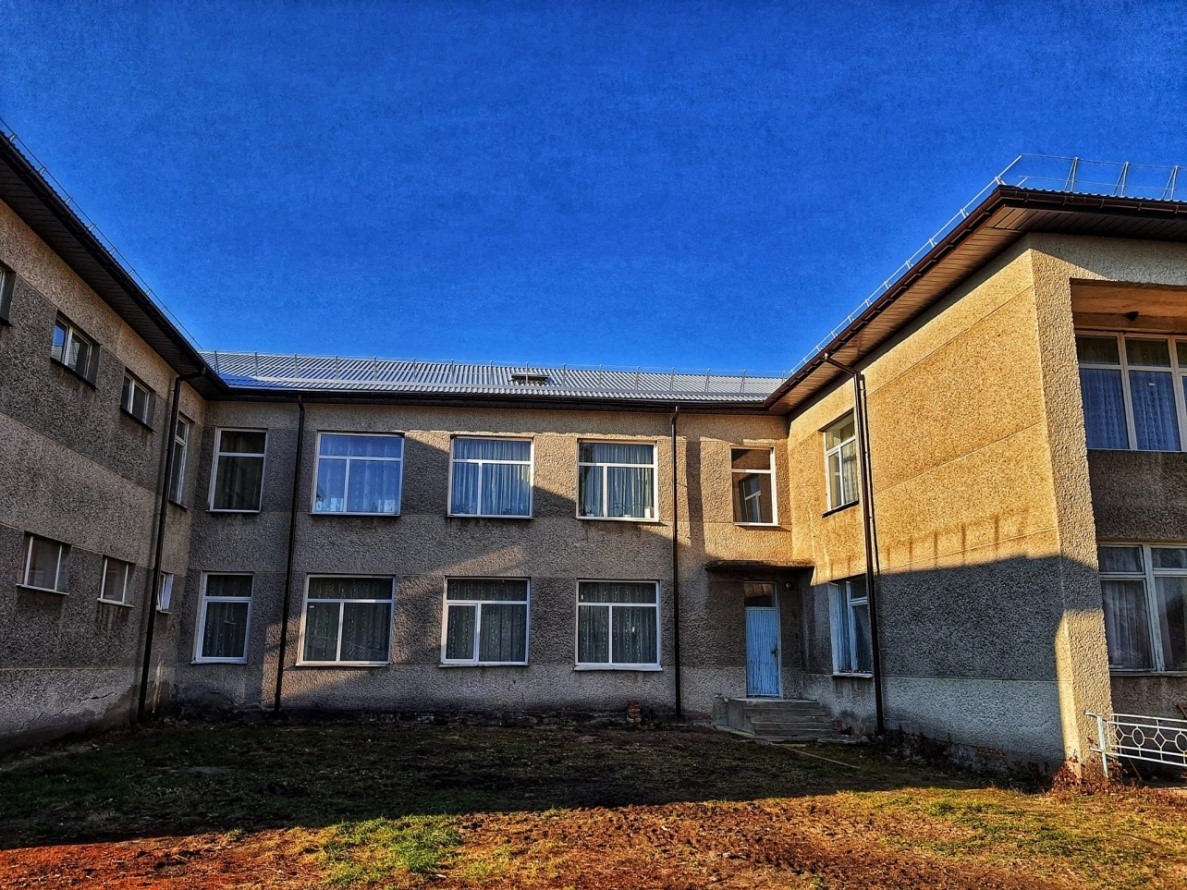 New roof of the Kozyn kindergarten