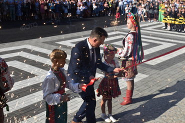 Ochakiv. The mayor at the opening of the town’s Palace of Culture