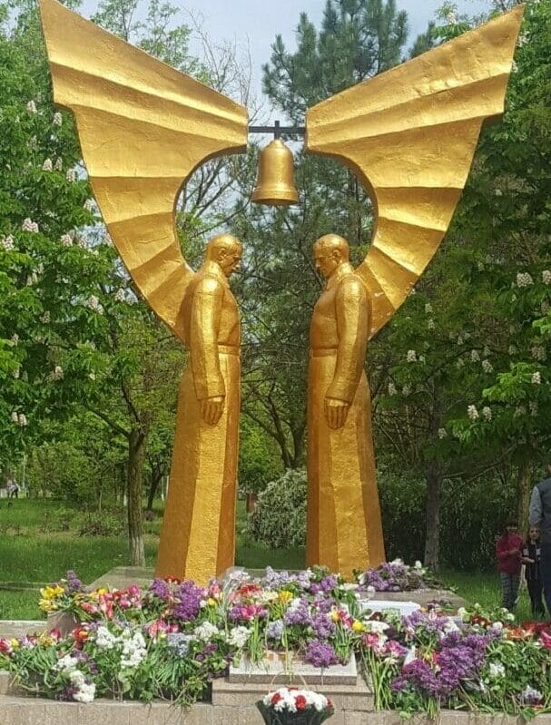 A monument to the Defenders of the Motherland