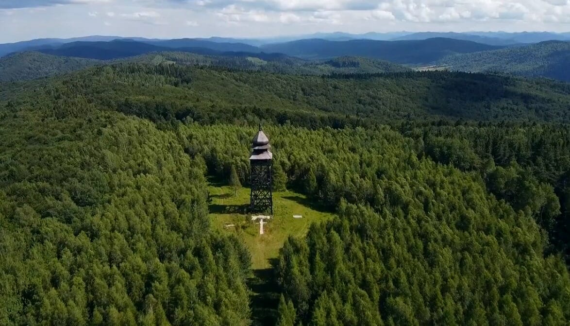 Mount Dil. Tower of Memory, a bell tower with Ukraine’s highest cross on a wooden structure (43 m), entered in the 