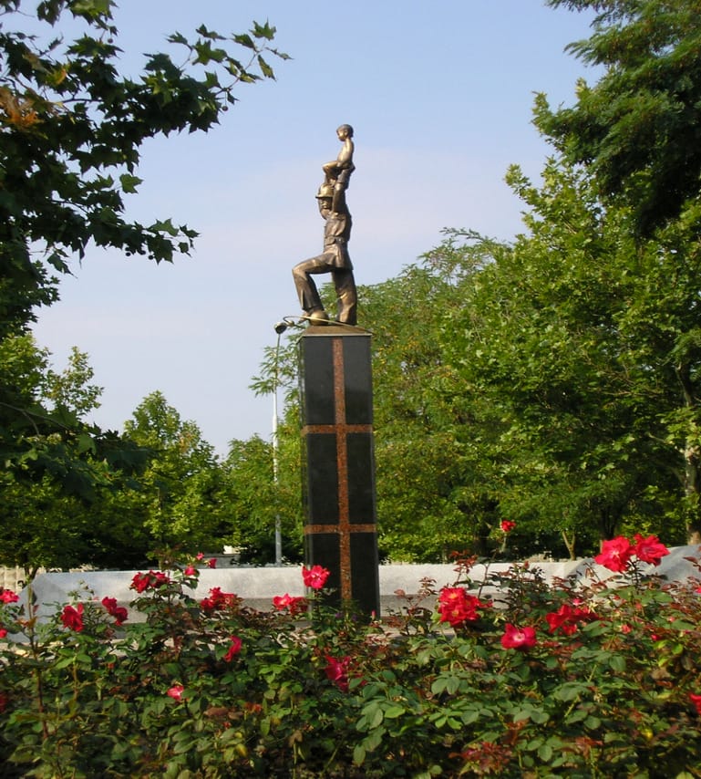 A monument to the liquidators of the accident at the Chornobyl NPP