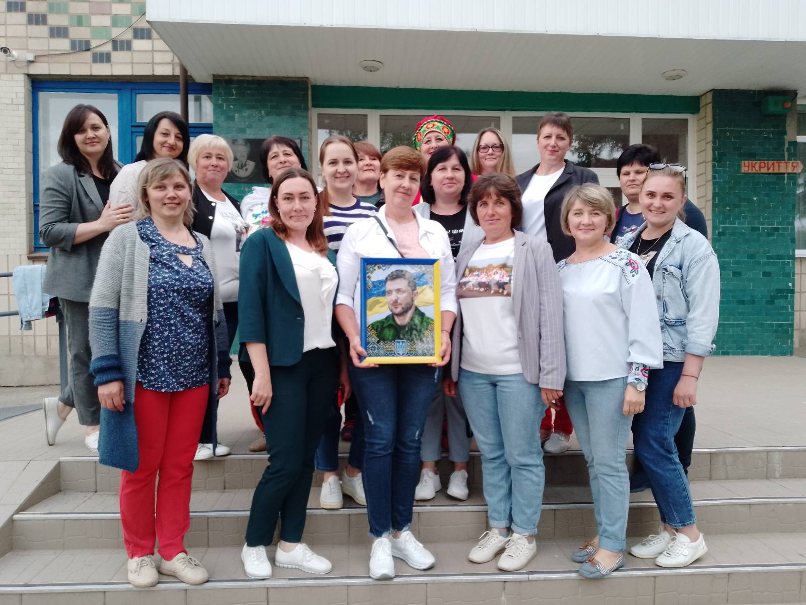 Volunteer movements Larysa & the Team and Khyttsivski Varenyky