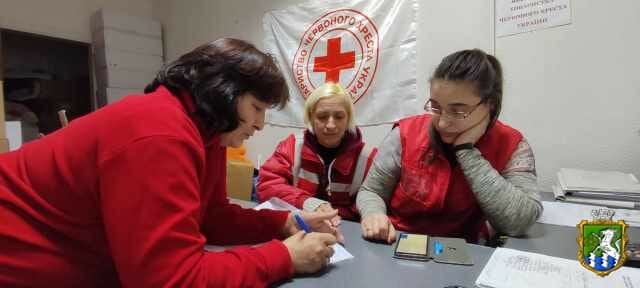 Employees of the Red Cross Society 