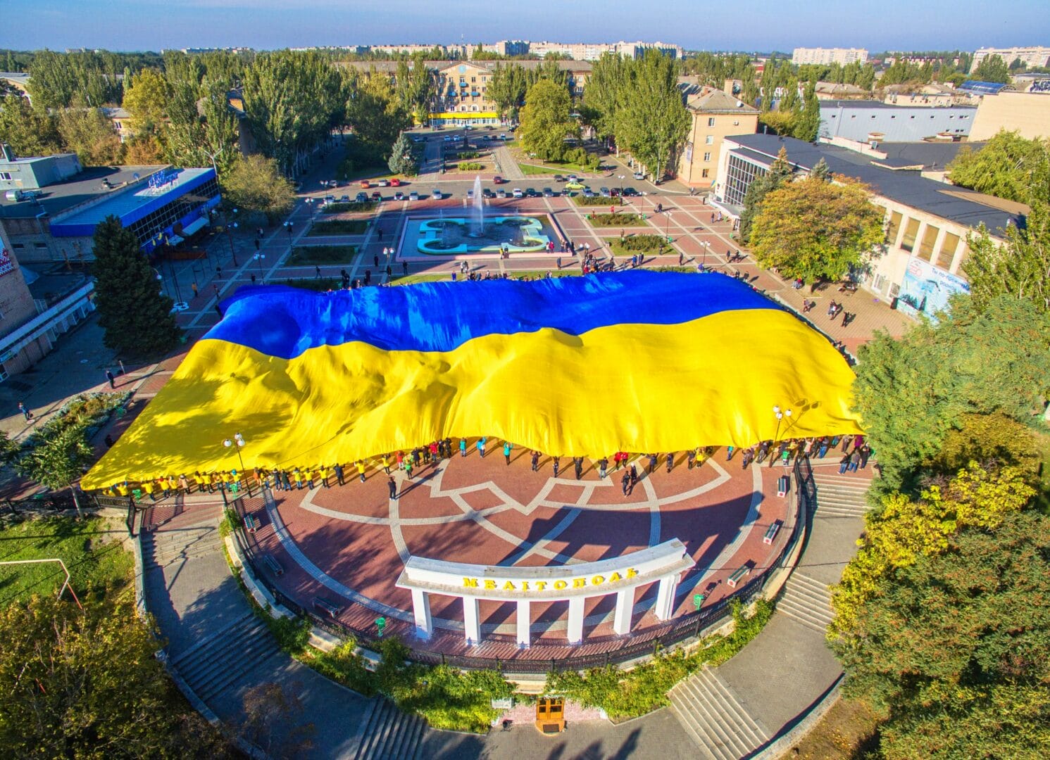 Unfurling the largest flag of Ukraine, 2020