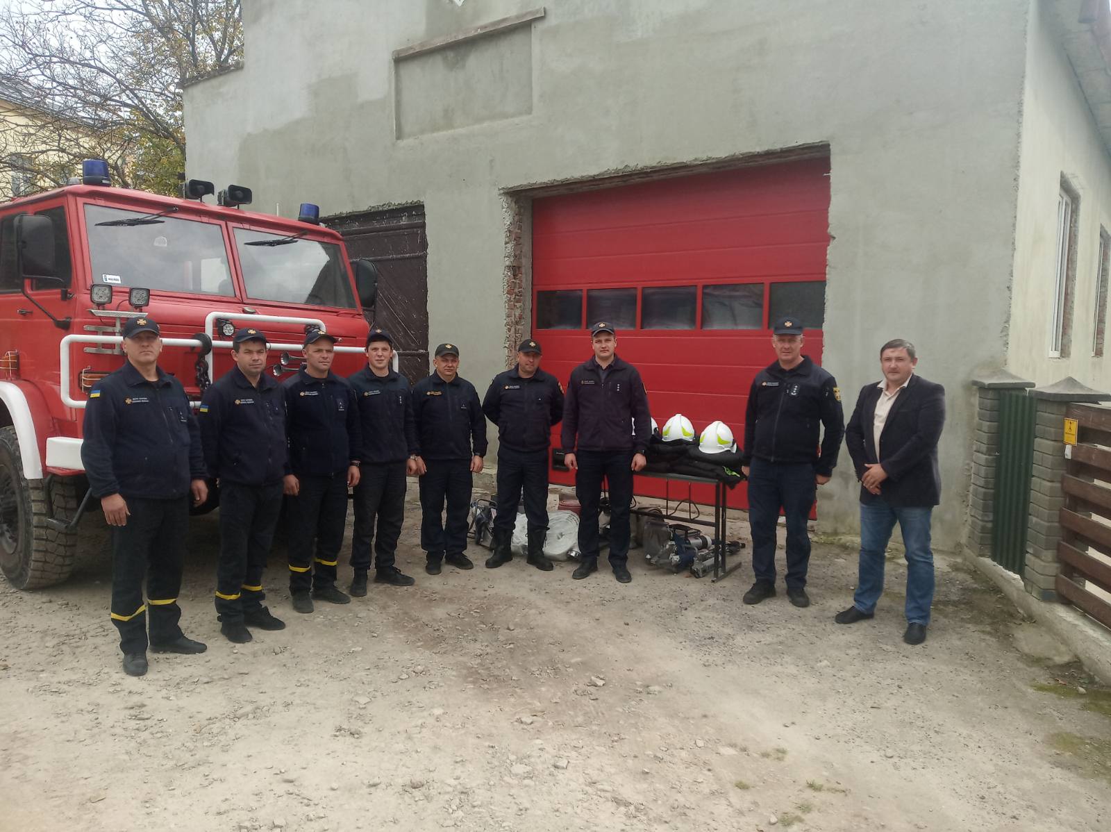 A fire truck and other necessary equipment delivered to the community by colleagues from Poland 