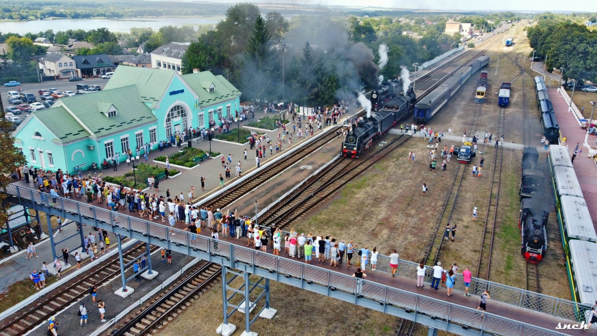Cultural and artistic event, Steam Trains Rushing to Victory