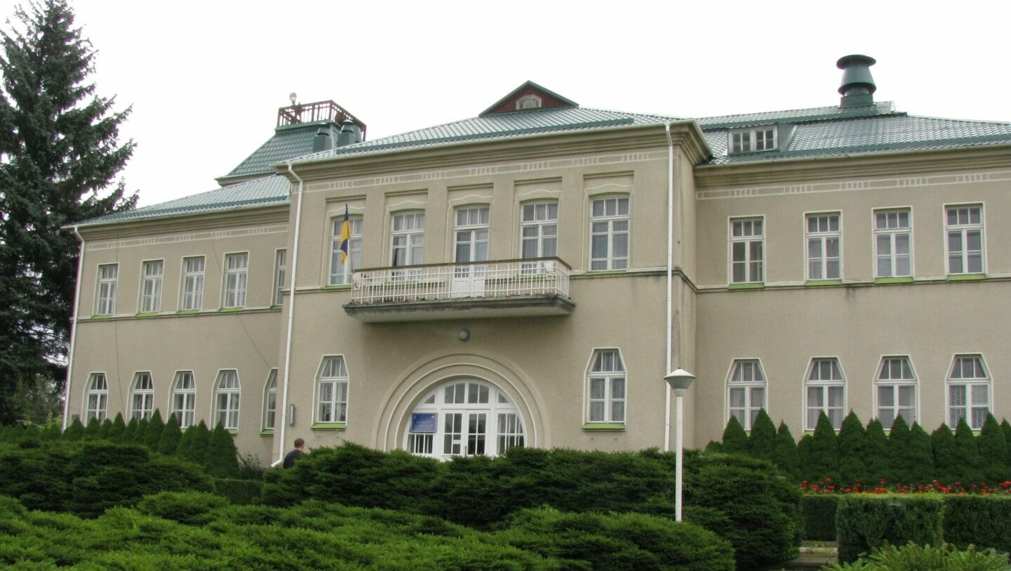 The main building of the Institute of Pomology