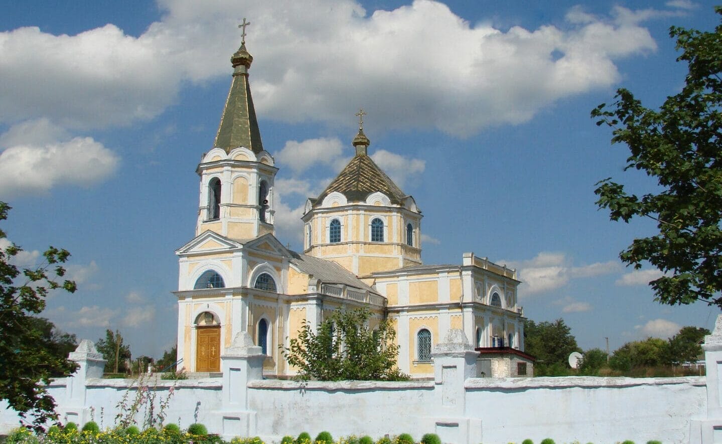 Holy Resurrection Church in the settlement of Bereznehuvate