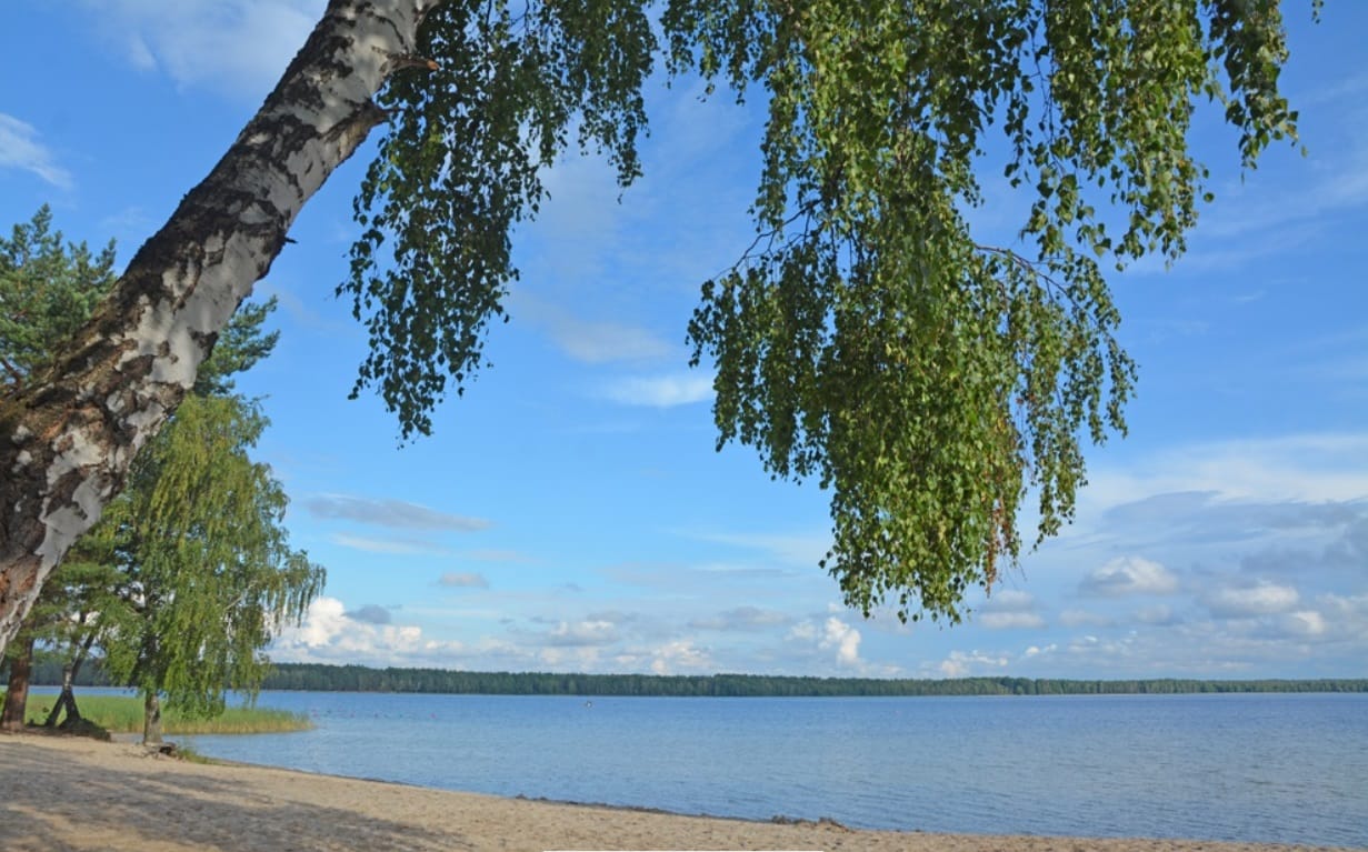 Bile Lake, a tourist attraction/ Source: svitom.info