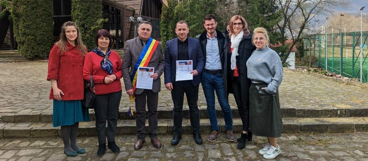 Community leadership team on a diplomatic marathon: four towns of Romania in four days