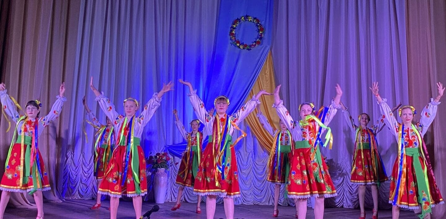 Children’s choreographic team “Surprise” of the Bochechky Culture Centre
