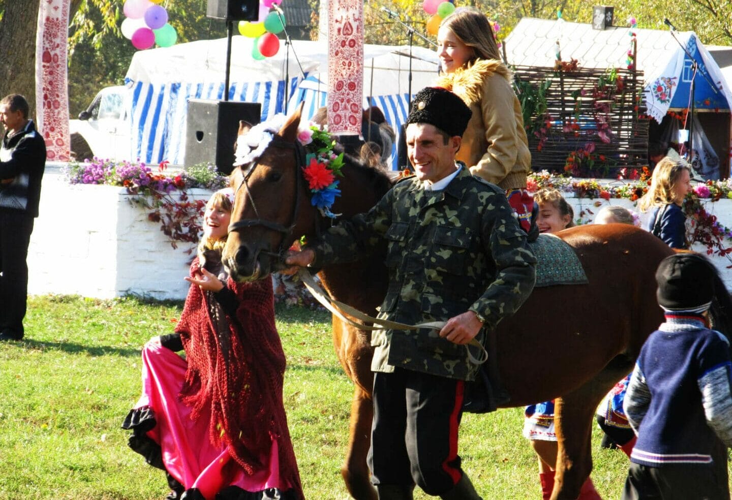 Pokrova Fair event in Lypova Dolyna / Photo by Rostyslav Savchenko