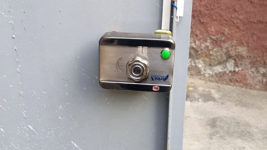 Systems of automatic opening of locks in Vinnytsia shelters