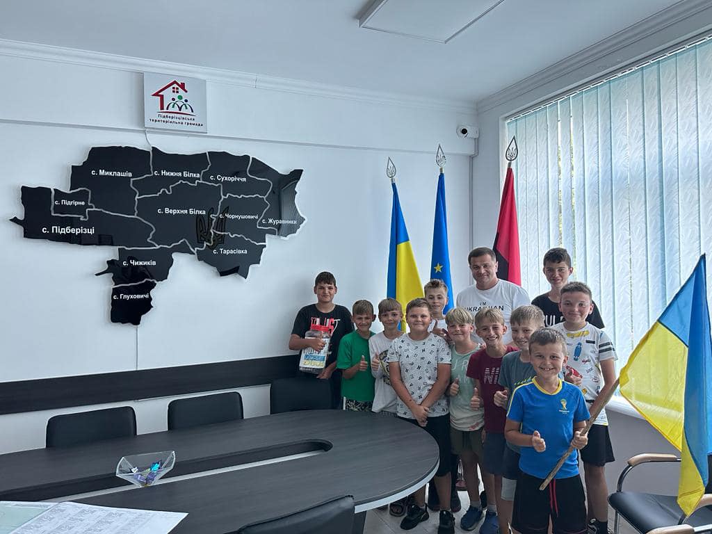 Big hearts of little Ukrainians: the children of the community actively donated to the Armed Forces of Ukraine during the two years of the war