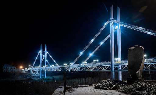Pedestrian bridge over the Siverskyi Donets River in Izium