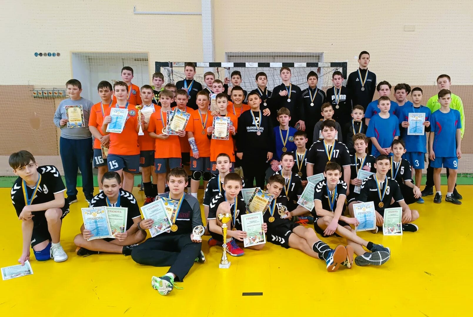 Handball competition among young boys in the Community 