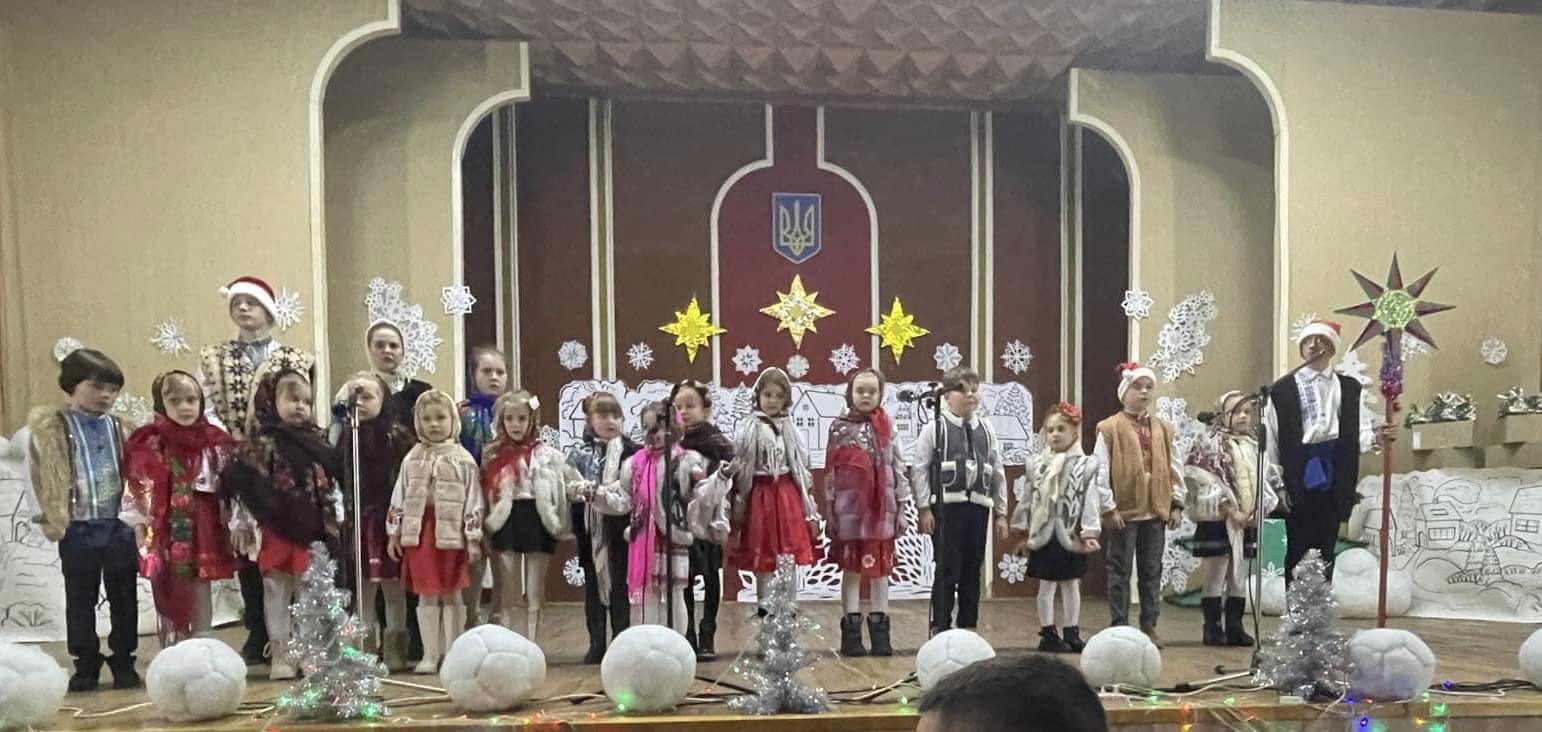 Pupils of the Centre for artistic, aesthetic, scientific and technical student youth participating at the Saint Nicholas Fairy-Tale World festive charity concert