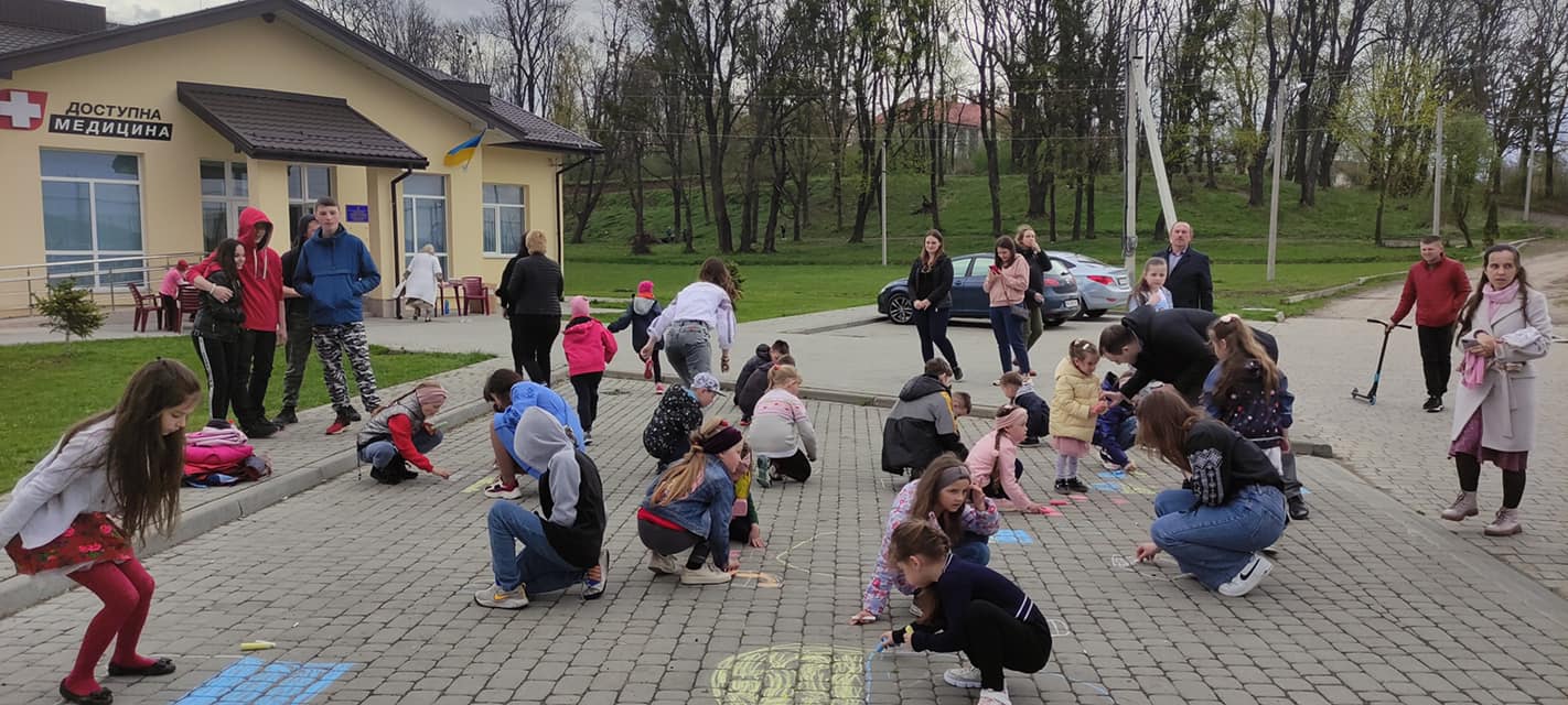 Integration games for the children of internally displaced persons and local kids. April 2022