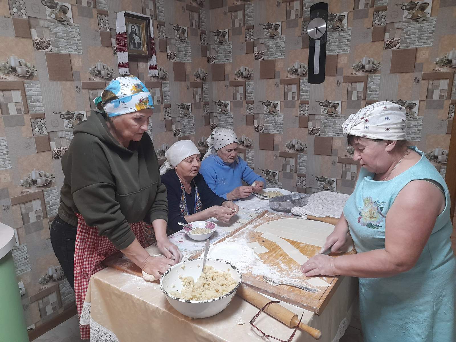 Volunteering housewives making varenyky for the Ukrainian defenders
