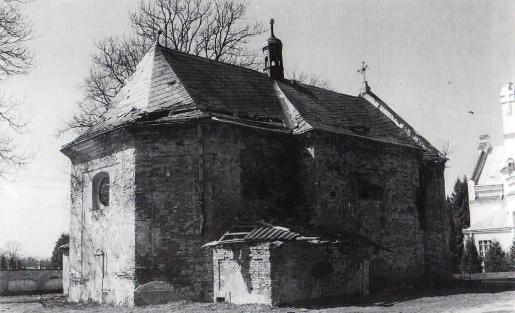 Ruins of the Roman Catholic Church, 2001