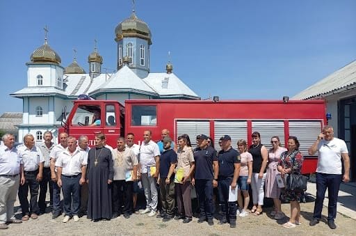 Ceremonial opening and consecration of two fire stations of the voluntary fire service in the villages of Banyliv and Korytne.