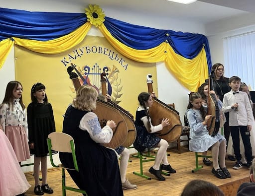 upils of the communal institution “Centre of Culture and Arts” of the Kadubivtsi Village Council constantly participate in the festive events of the community and regional and all-Ukrainian competitions