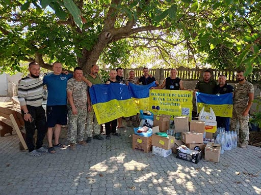 Volunteers of the Vanchykivtsi community are constantly in touch with Ukrainian soldiers. Each trip is made possible due to the incredible support and generous donations of the community.