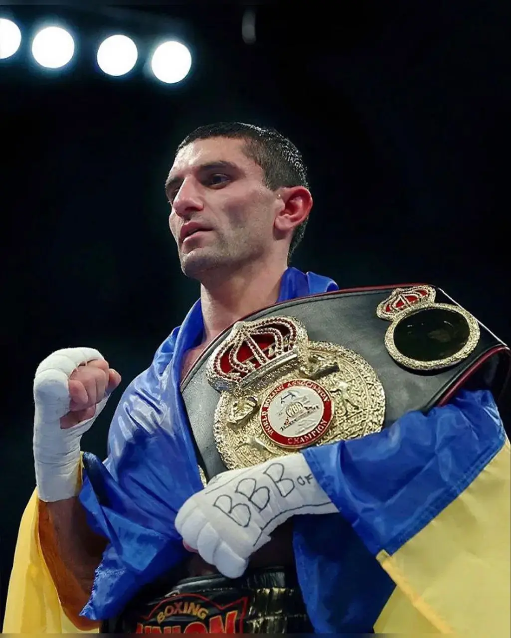 Artem Dalakian, who defended the title of world champion and dedicated his victory to Ukraine. He started his sports career in the “Golden Glove” club of Soledar