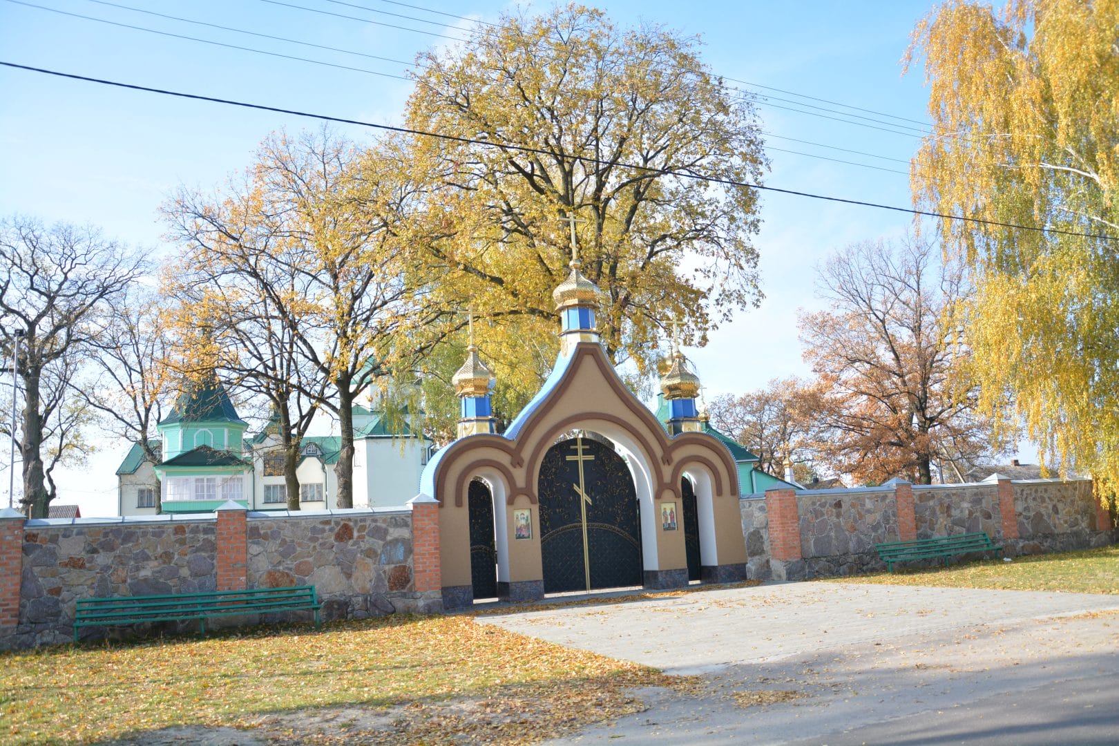 The Presentation of Our Lord Mykhnivka Monastery of 1642 in the village of Mykhnivka