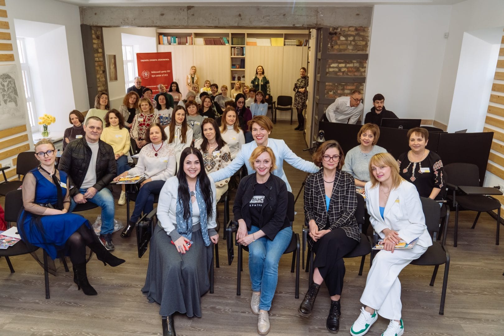 Maryna Bohun, Anzhelika Rudnytska and participants of the Forum for Women Entrepreneurs from Luhansk Region, 2024, photo by the NGO “Zrostay”