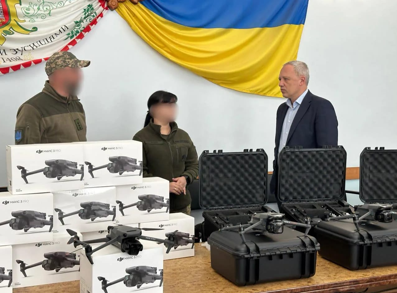 Handover of military equipment by Roman Klichuk 