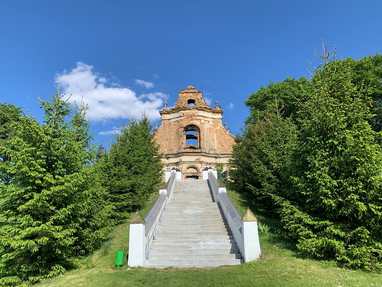 Novyi Zahoriv Monastery