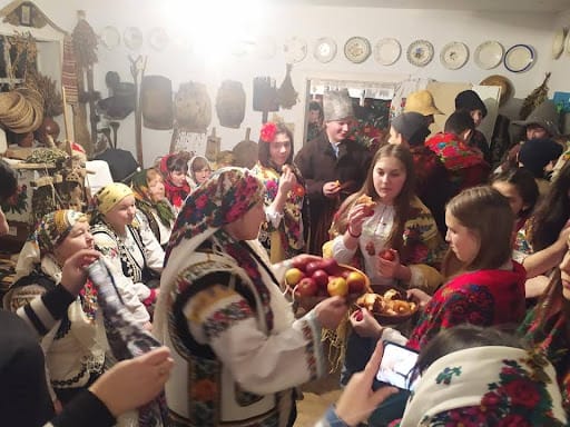 Reproduction of an ancient tradition – night parties in the museum during the winter holidays