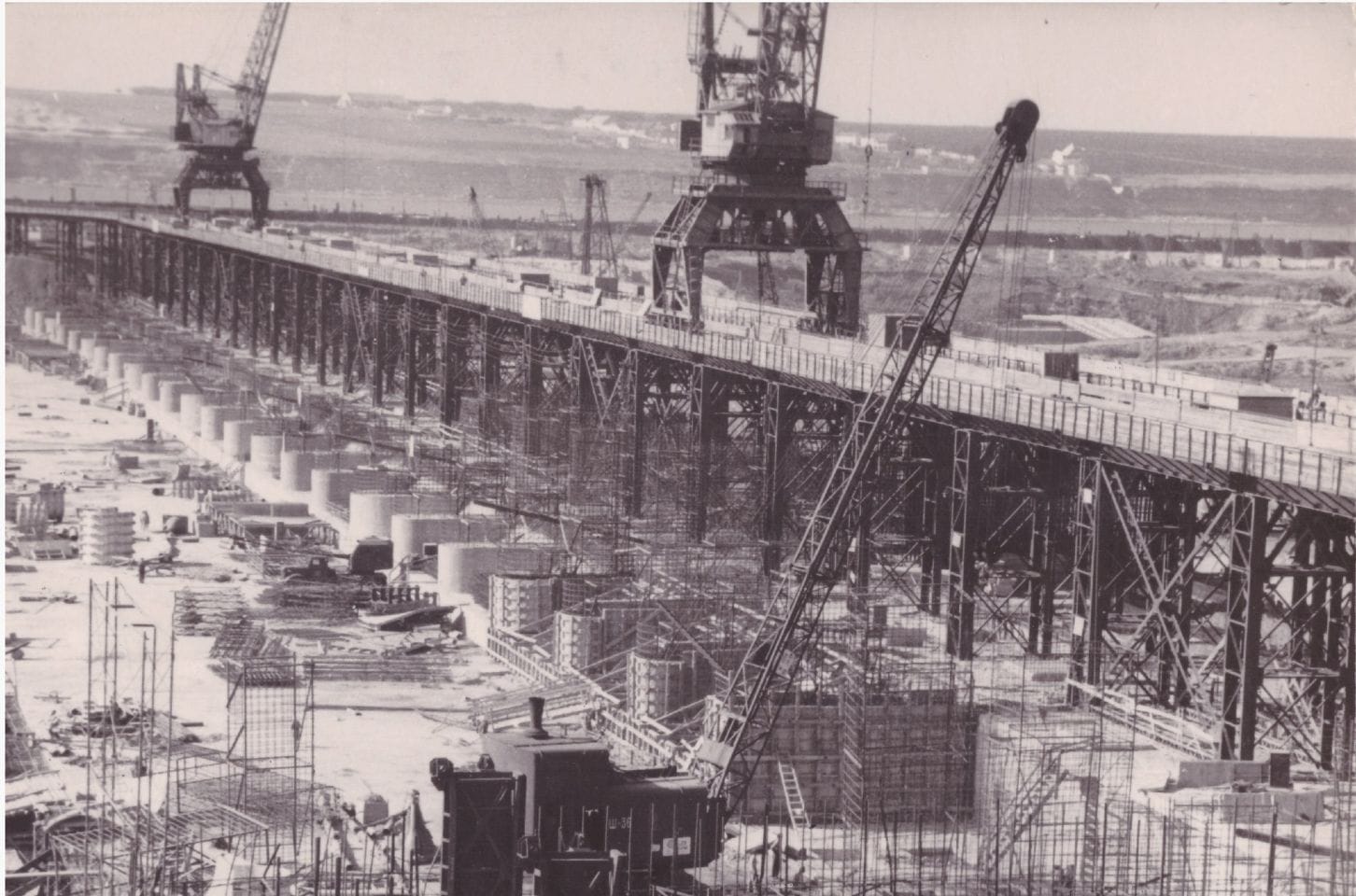 Construction of the Kakhovka HPP. 1954