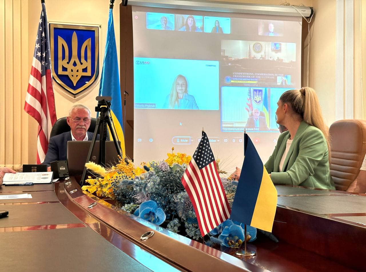 A Memorandum of Cooperation being signed between the town of Chornomorsk and the town of Boynton Beach