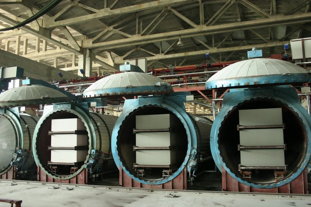 Source and Autoclave for the production of gas concrete blocks