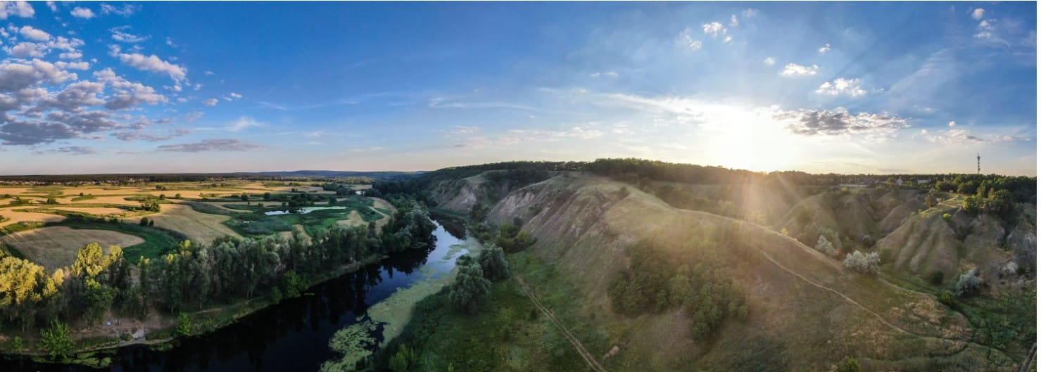 Zmiiv Cliffs