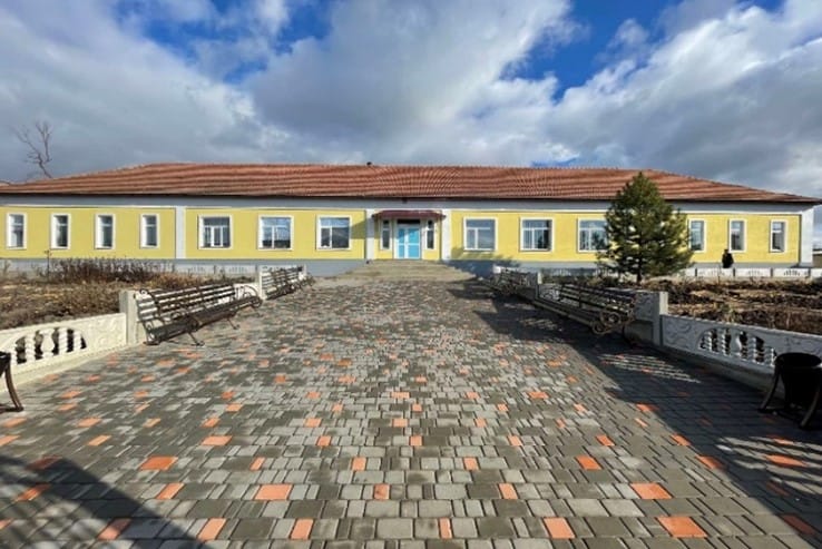 Borodino Lyceum with a pre-school department, a primary school and a gymnasium (photo of the Borodino Community Education Department)