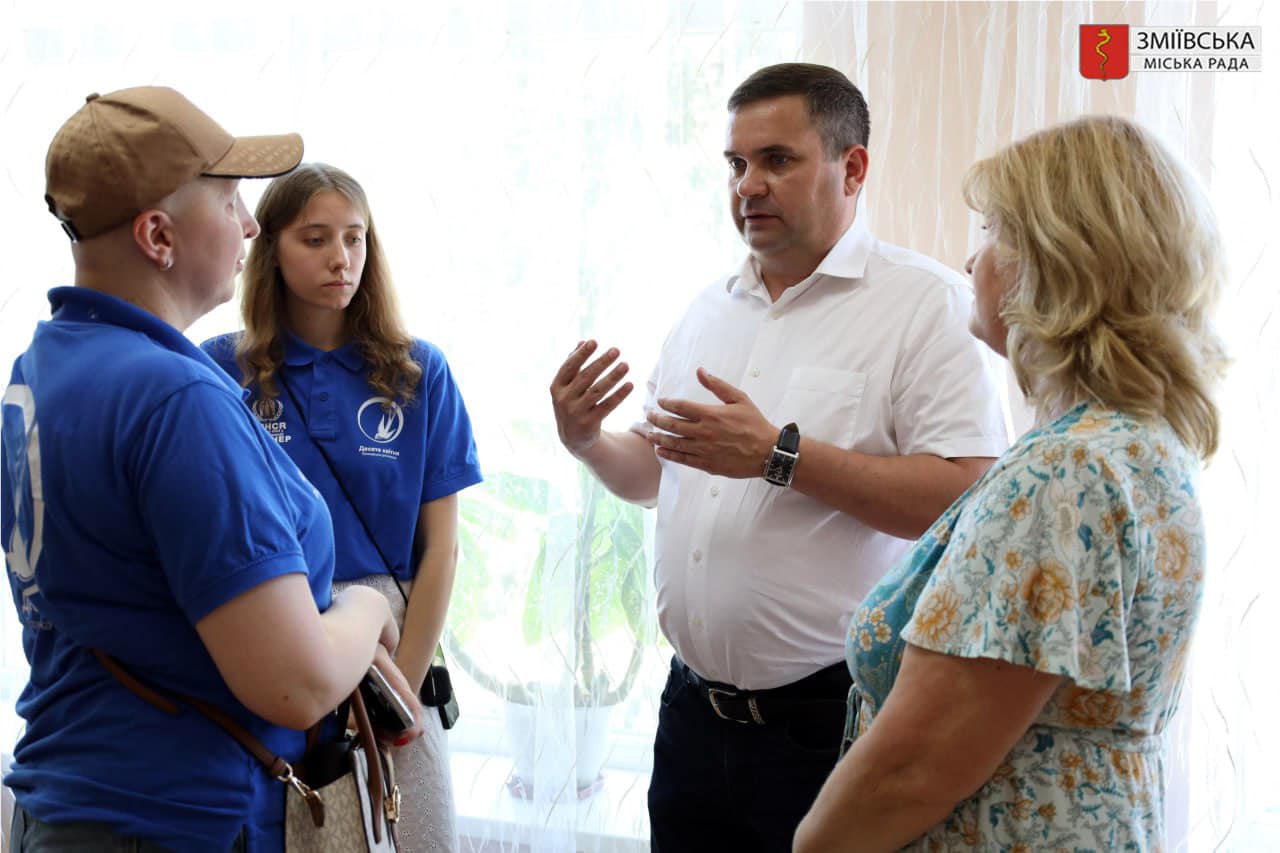 Meeting of the Zmiiv Mayor with the NGO “Desiate Kvitnia”, the NGO “Proliska” and the Office of the United Nations High Commissioner for Refugees