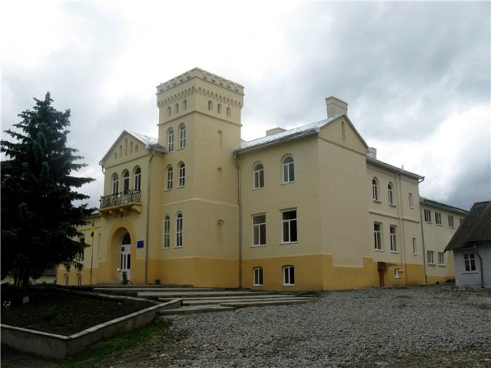 Kryshtofovychs’ Palace