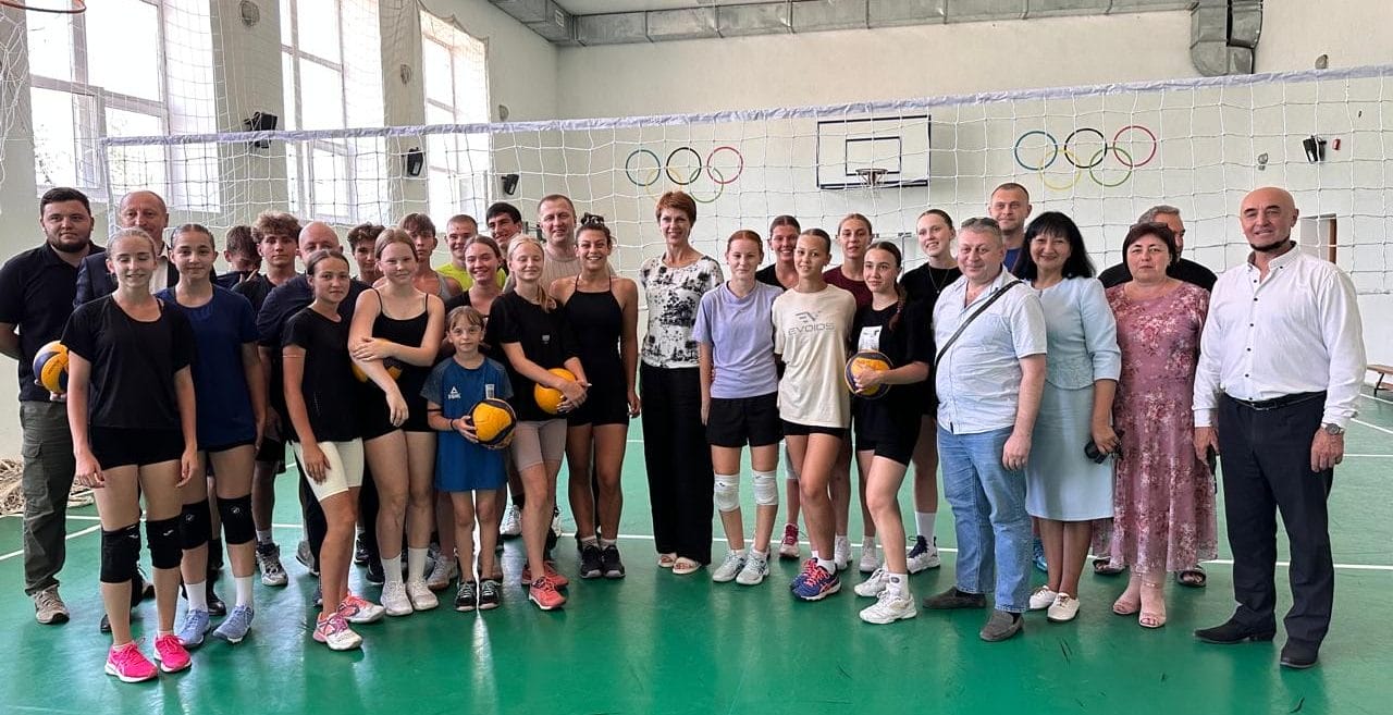 Deputy Minister of Youth and Sports Oleksiy Nikitenko at the Rodnykivka Lyceum