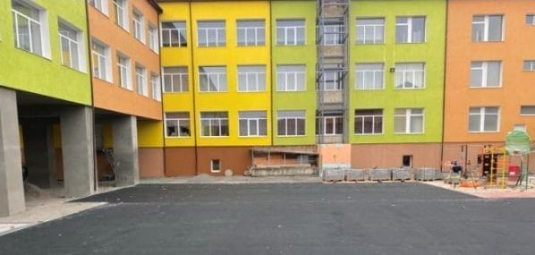 Works on renovating the educational institution of the settlement of Husiatyn