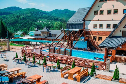 Summer vacation in the Myhove Ski and Tourist Complex 