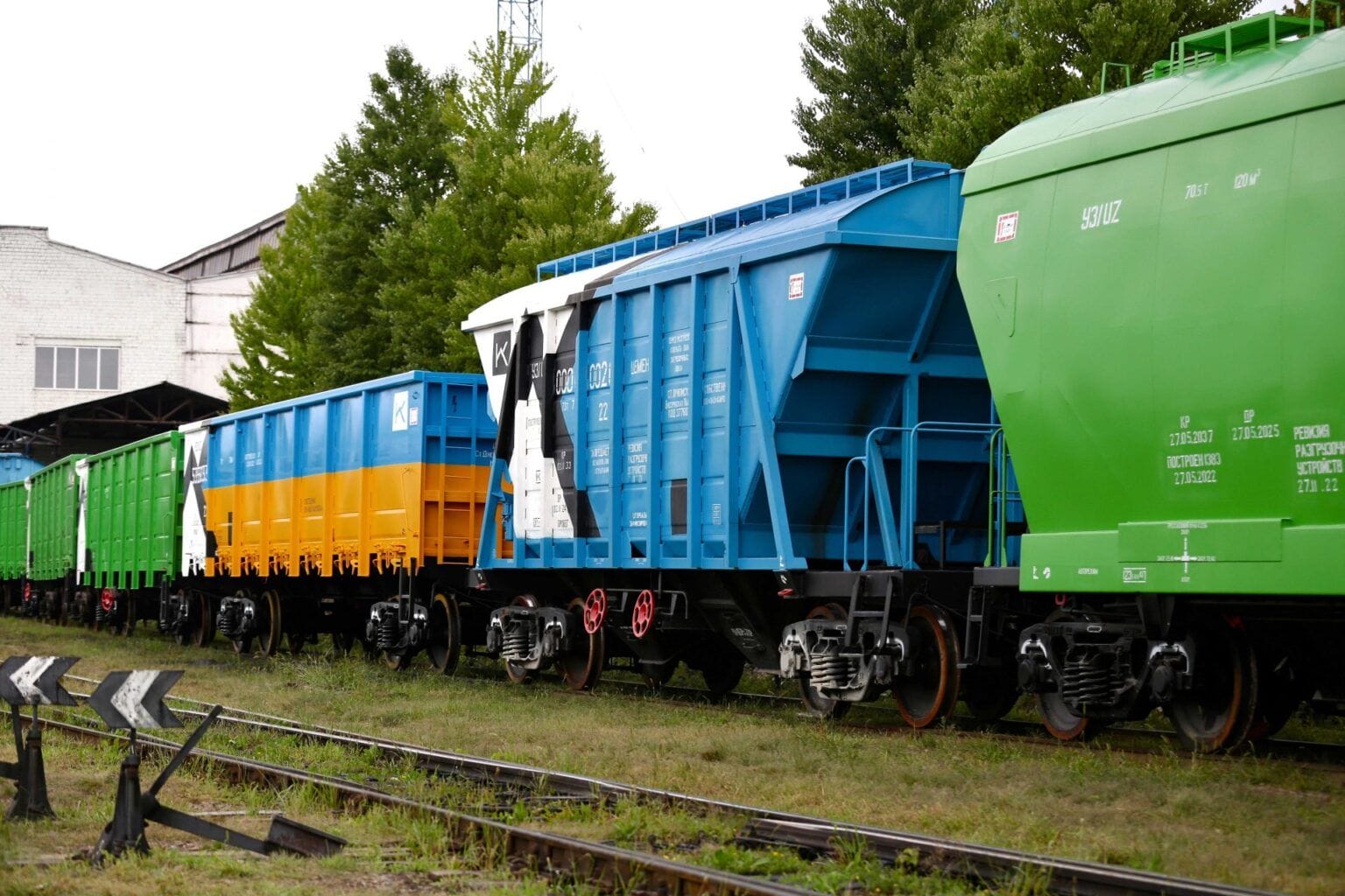 Wagons manufactured by Karpaty plant 