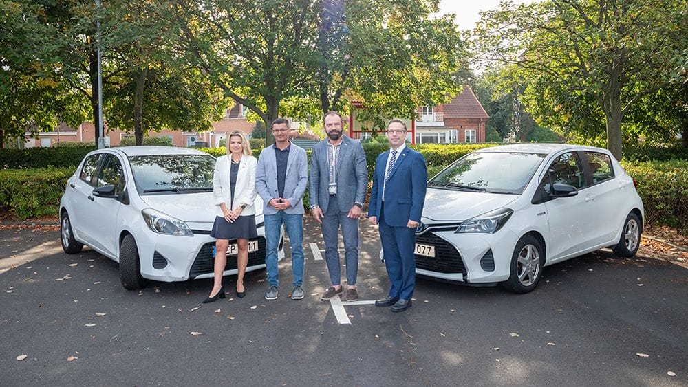 The Swedish municipality handed over the keys to two Toyota cars to Zlatopil 