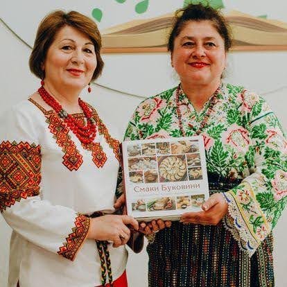 Presentation of the book, Tastes of Bukovyna, which contains recipes for traditional dishes of our area