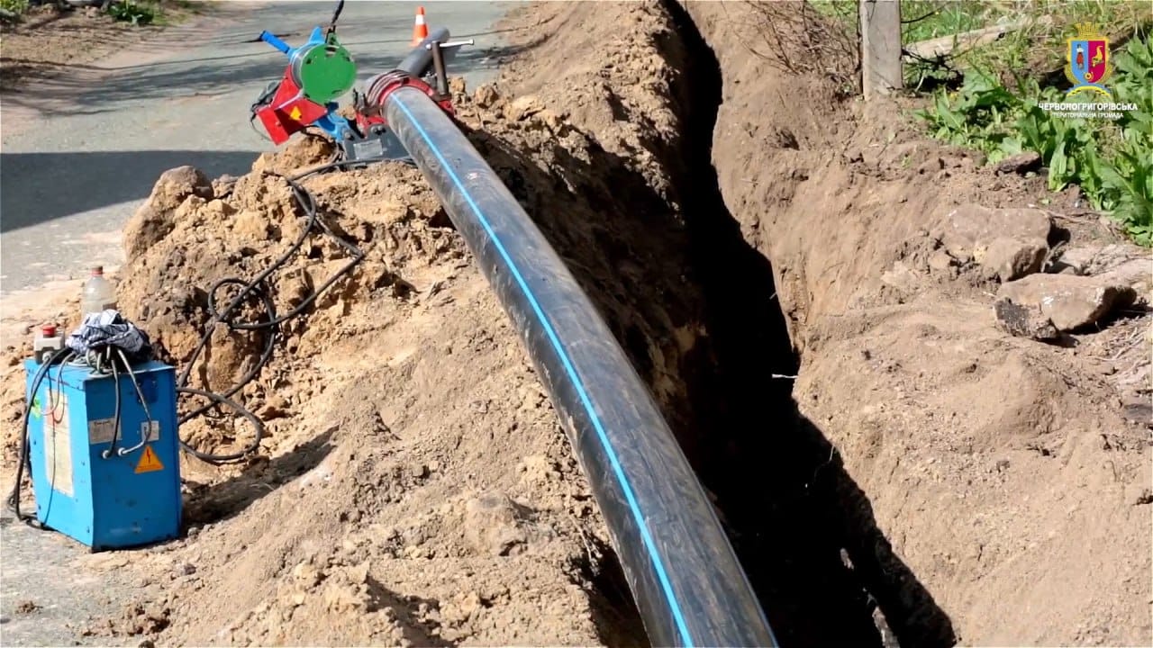 Construction of water pipes in the community